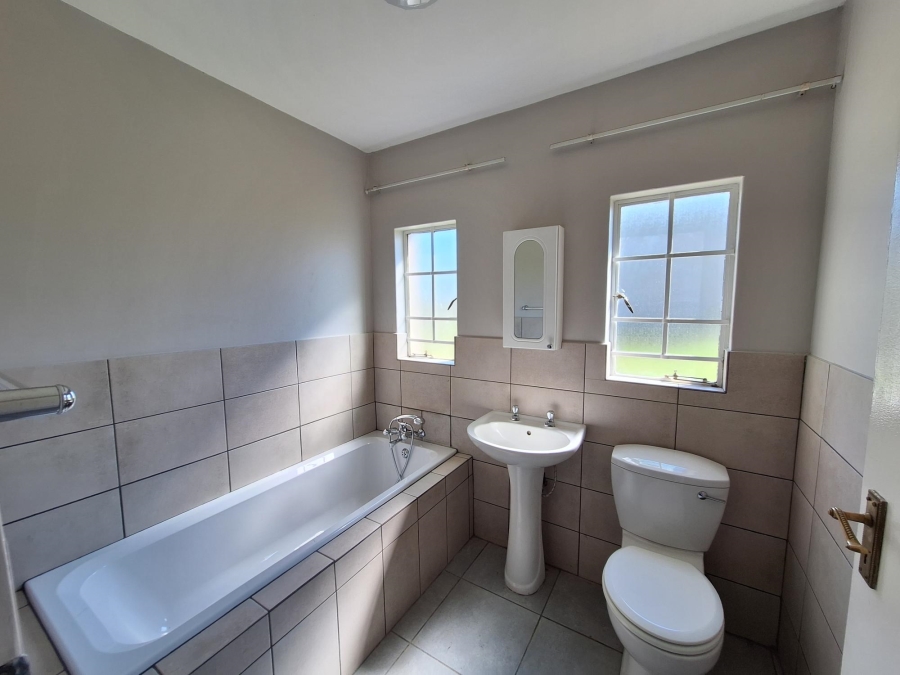 3 Bedroom Property for Sale in Rustenburg North North West